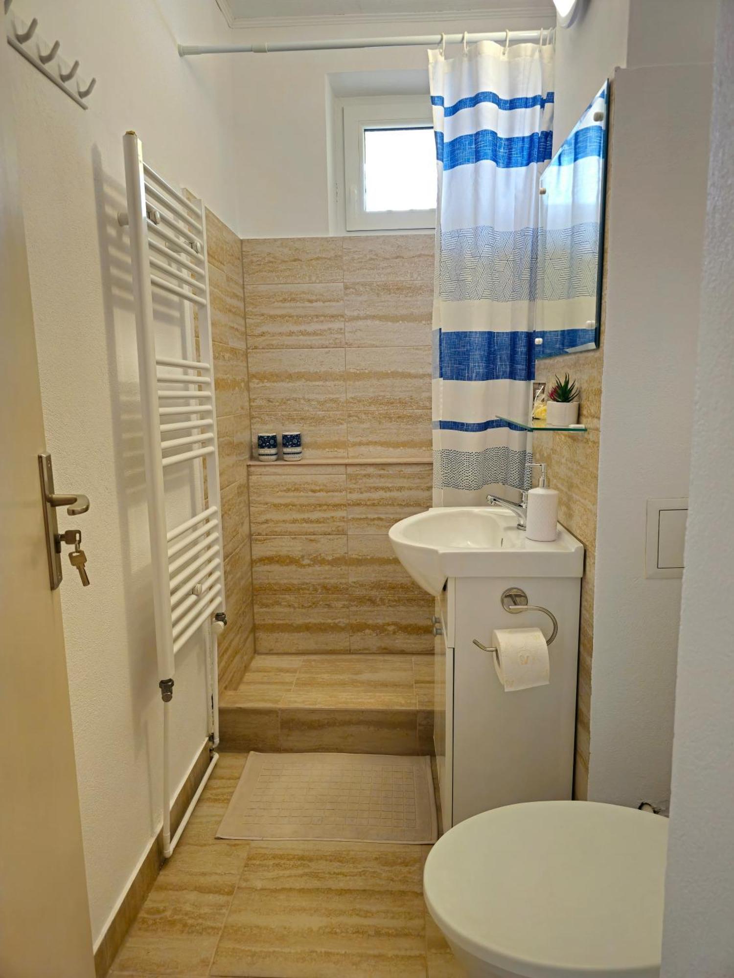 Aparthotel Sibiu Cedonia Bagian luar foto