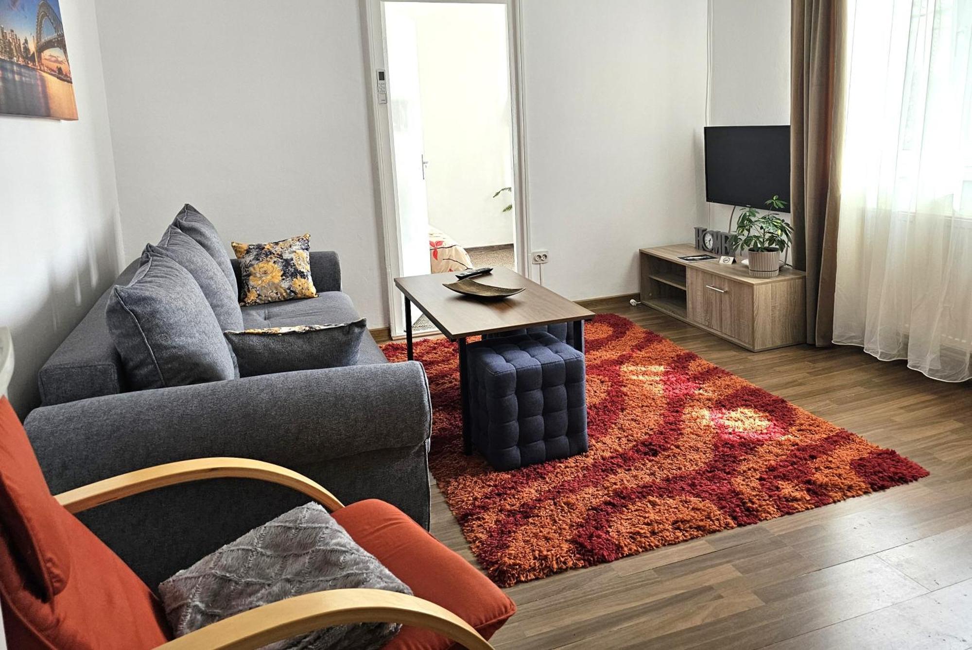 Aparthotel Sibiu Cedonia Bagian luar foto